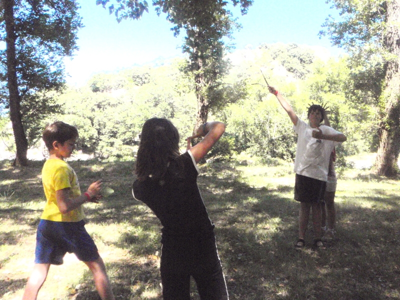 Village Camps International Summer Camp Ard&egrave;che, France 2019-07-26 https://www.villagecamps.com/journals_admin/images/72-6-Postcard picture of USA.jpg